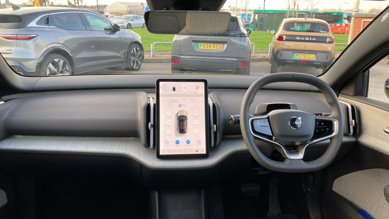 Volvo EX30 200kW SM Extended Range Ultra 69kWh 5dr Auto Electric Estate